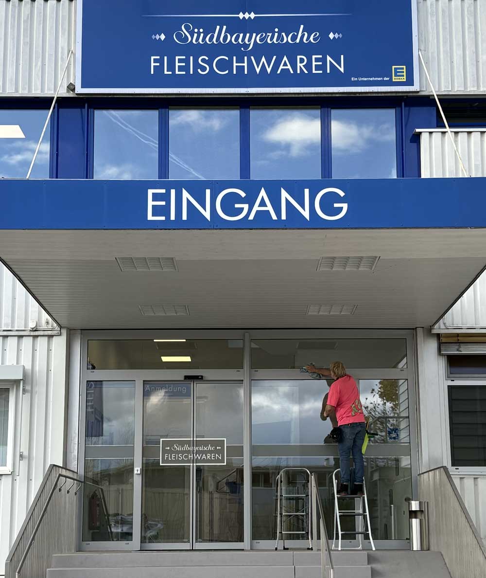 Fensterreinigung bei Südbayerische Fleischwaren in Traunstein