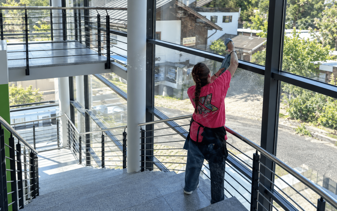 Pro­fes­sio­nel­le Trep­pen­haus­rei­ni­gung für gepfleg­te Immo­bi­li­en