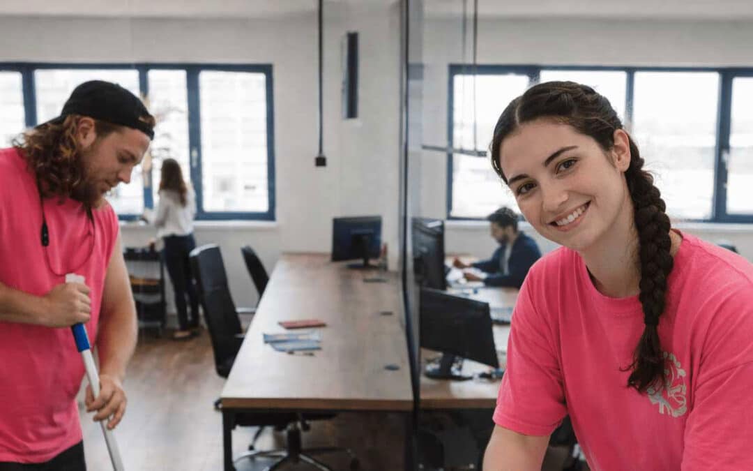 Pro­fes­sio­nel­le Büro­rei­ni­gung in Traun­stein und Rosen­heim: Dar­auf kommt es an